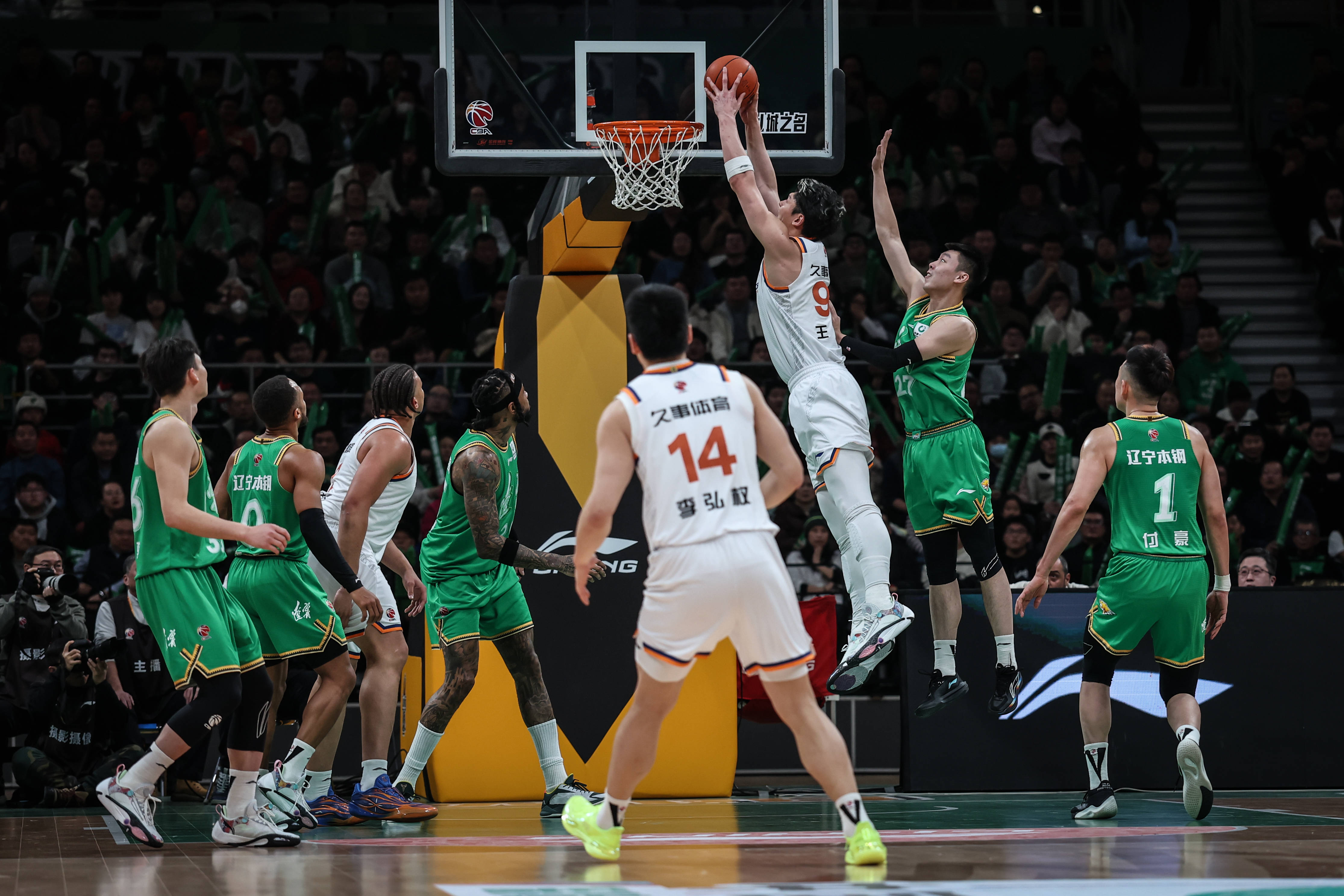 赛前广厦男篮备战NBA常规赛圣安东尼奥马刺围绕全明星赛绝杀压哨，这操作让人直呼：冲刺阶段上海海港调整名单以备欧联的简单介绍